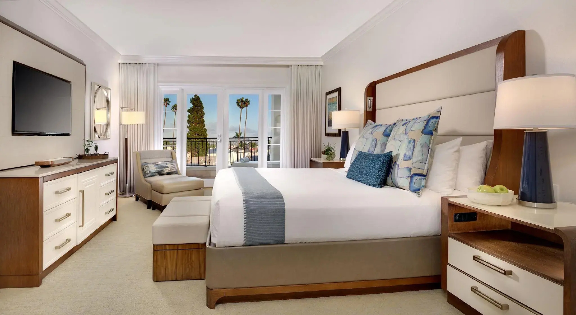 Photo - Balboa Bay Resort