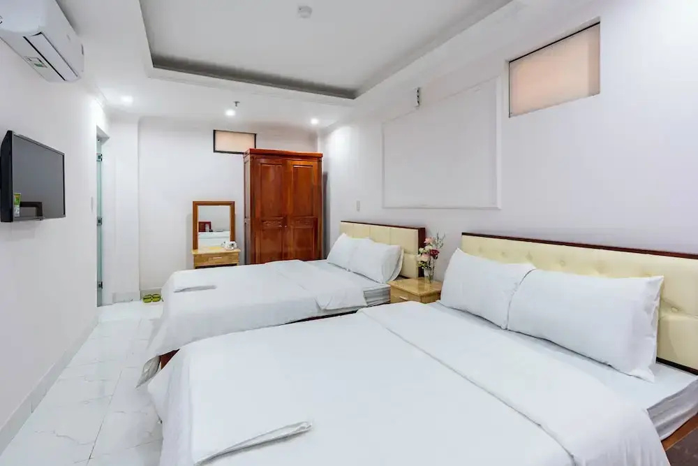 Photo - Light Hotel Ha Noi - Near AEON Mall Long Bien