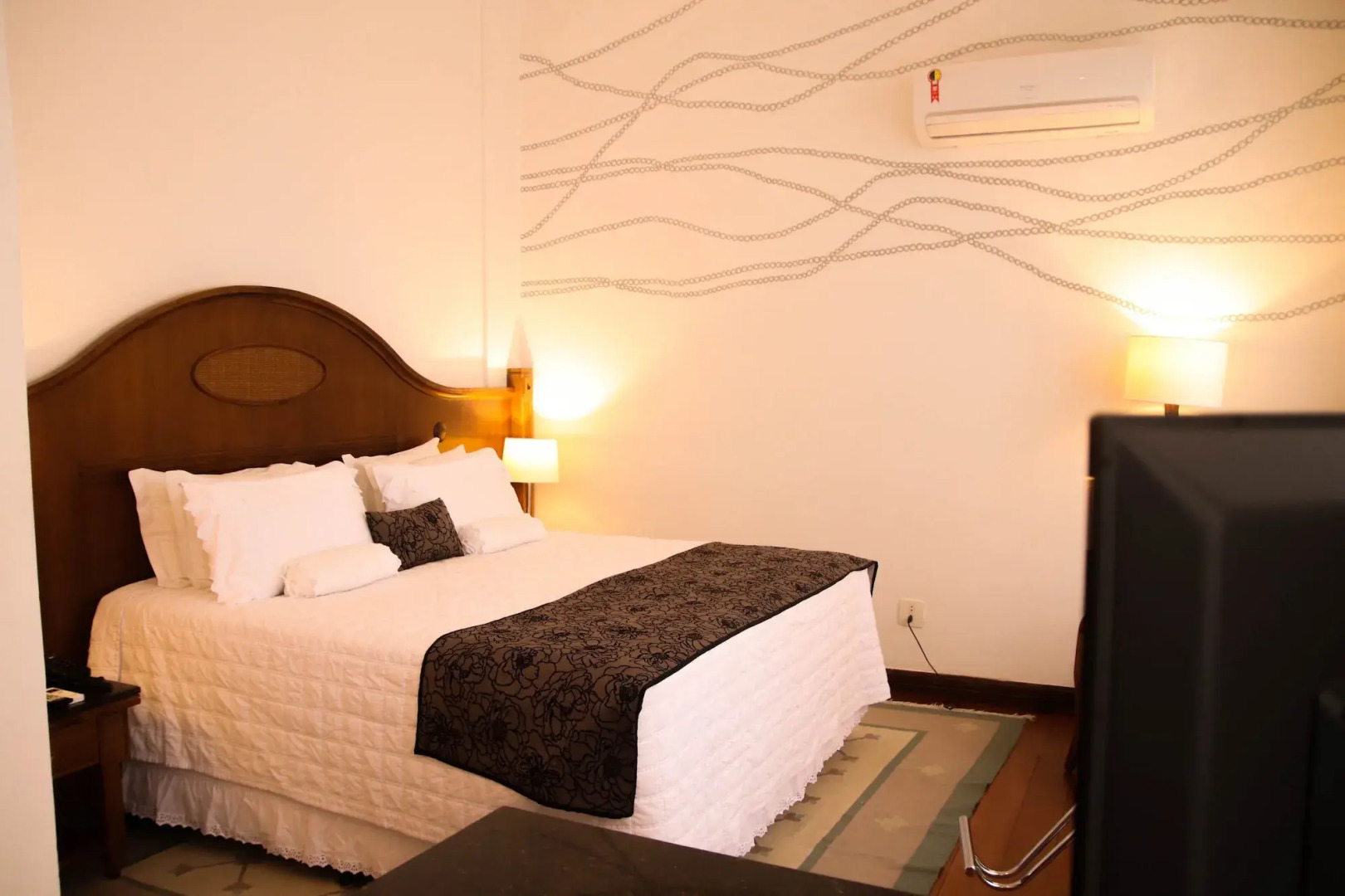 Foto - Johnscher by SJ - San Juan Curitiba