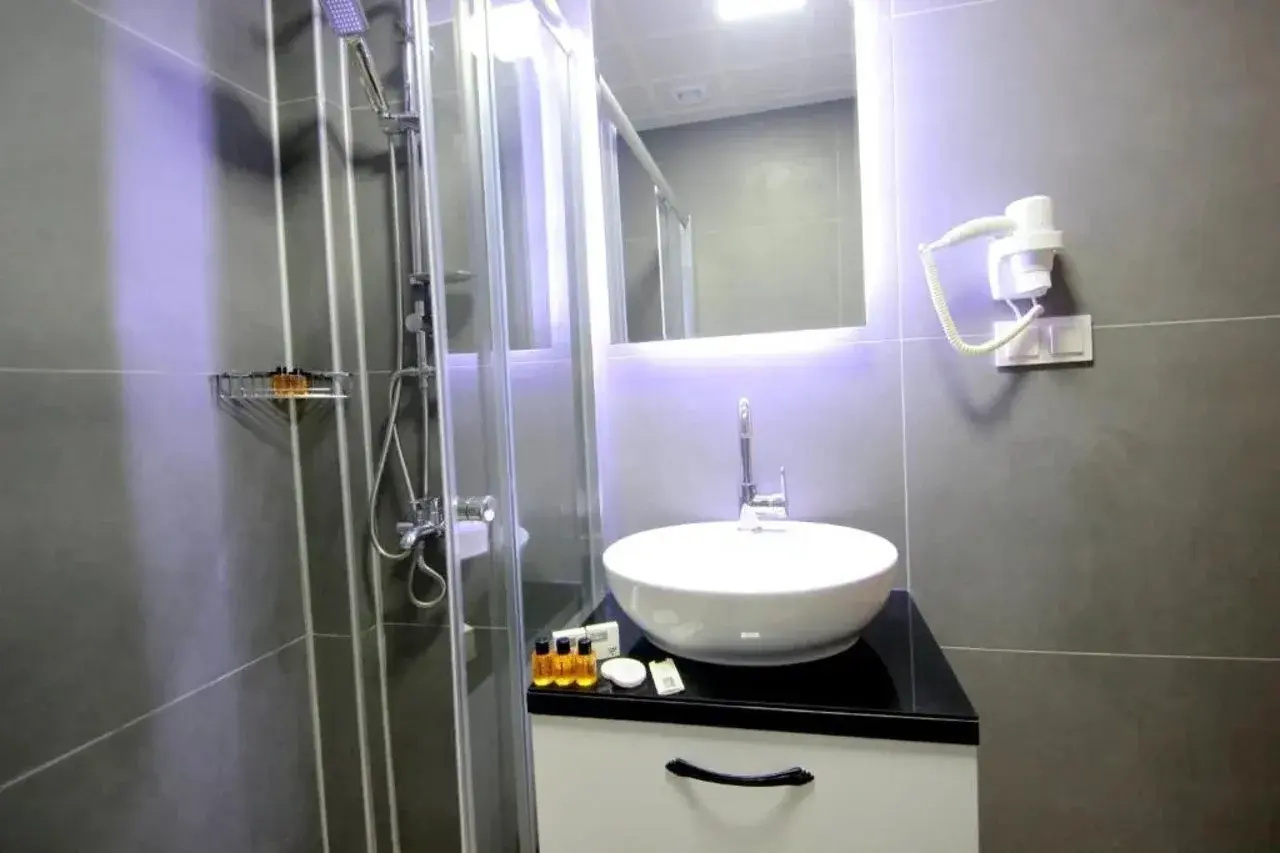 Photo - Hira Hotel
