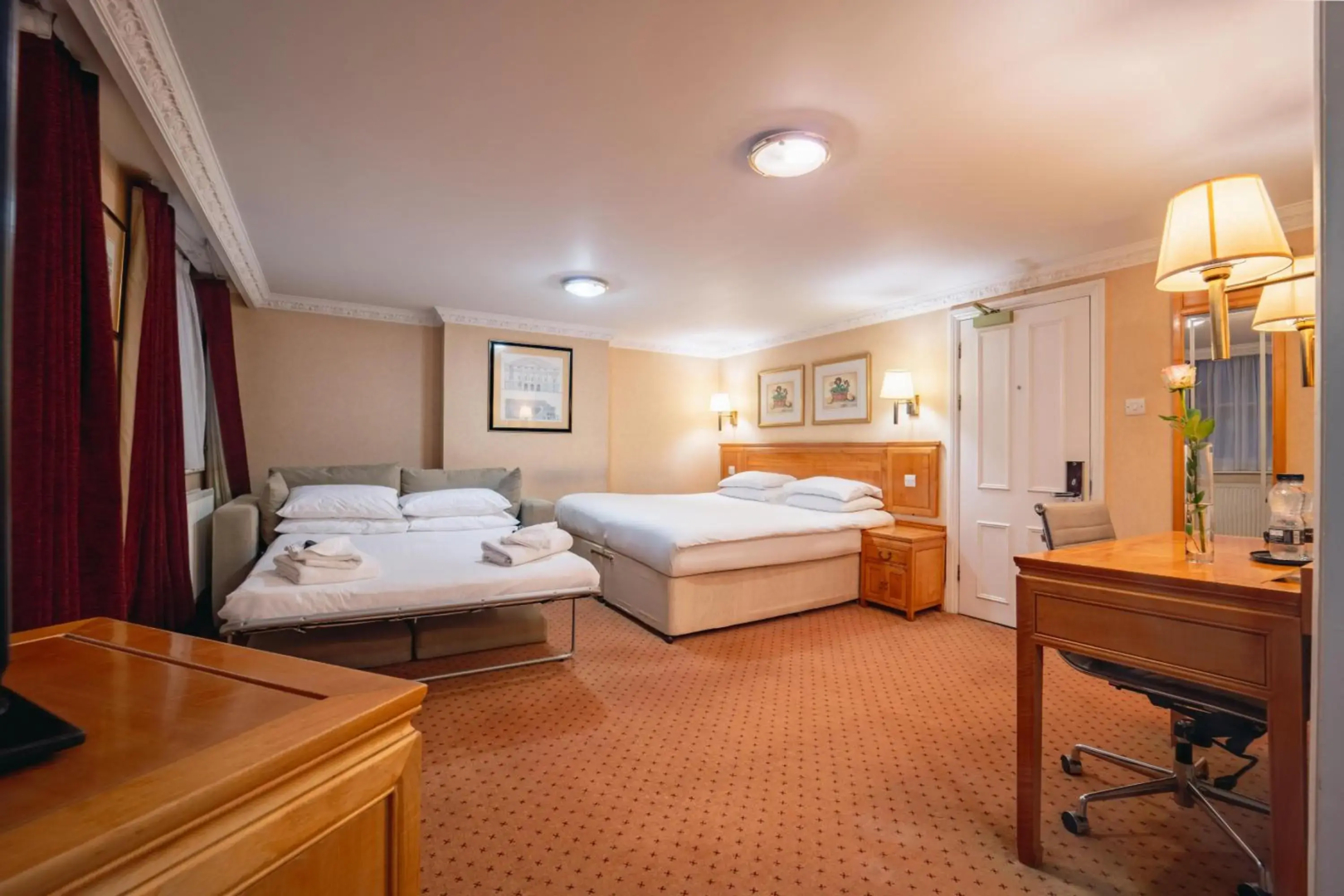 Photo - Grange Buckingham Hotel