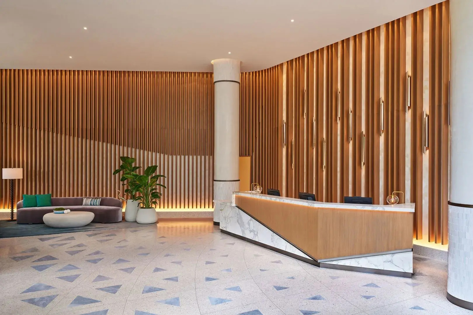 Photo - Walt Disney World Swan