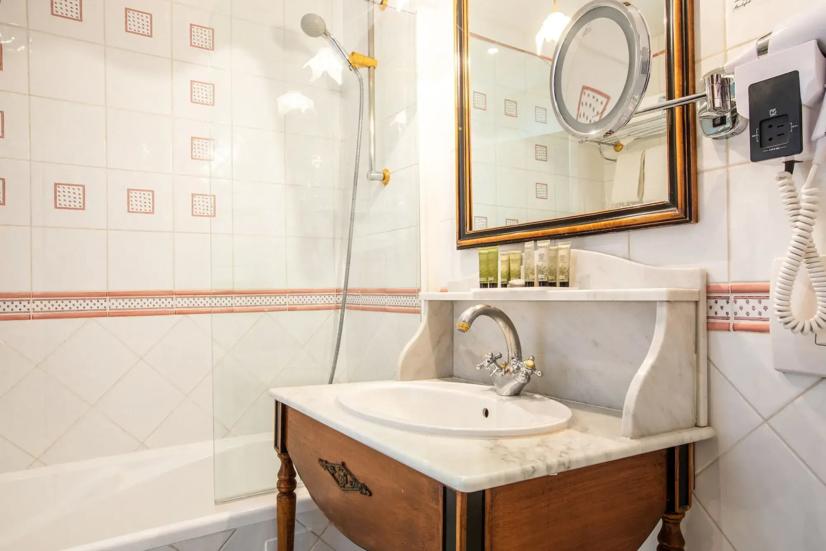 Foto - Maison Eugenie