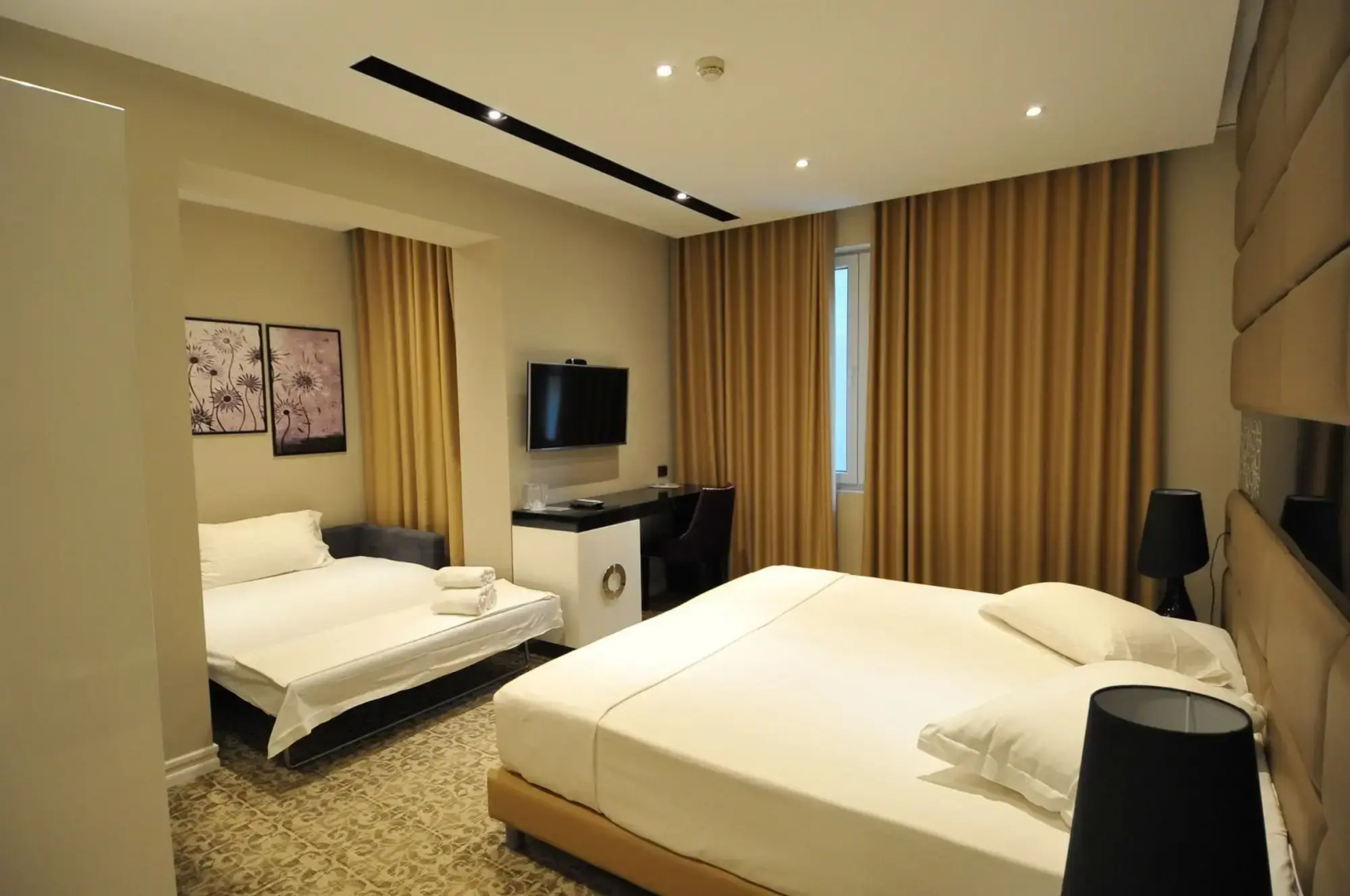 Foto - Senator Hotel