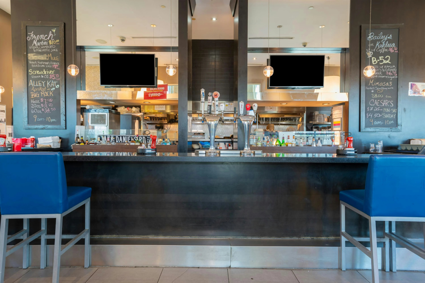 Photo - Sandman Signature Edmonton South Hotel