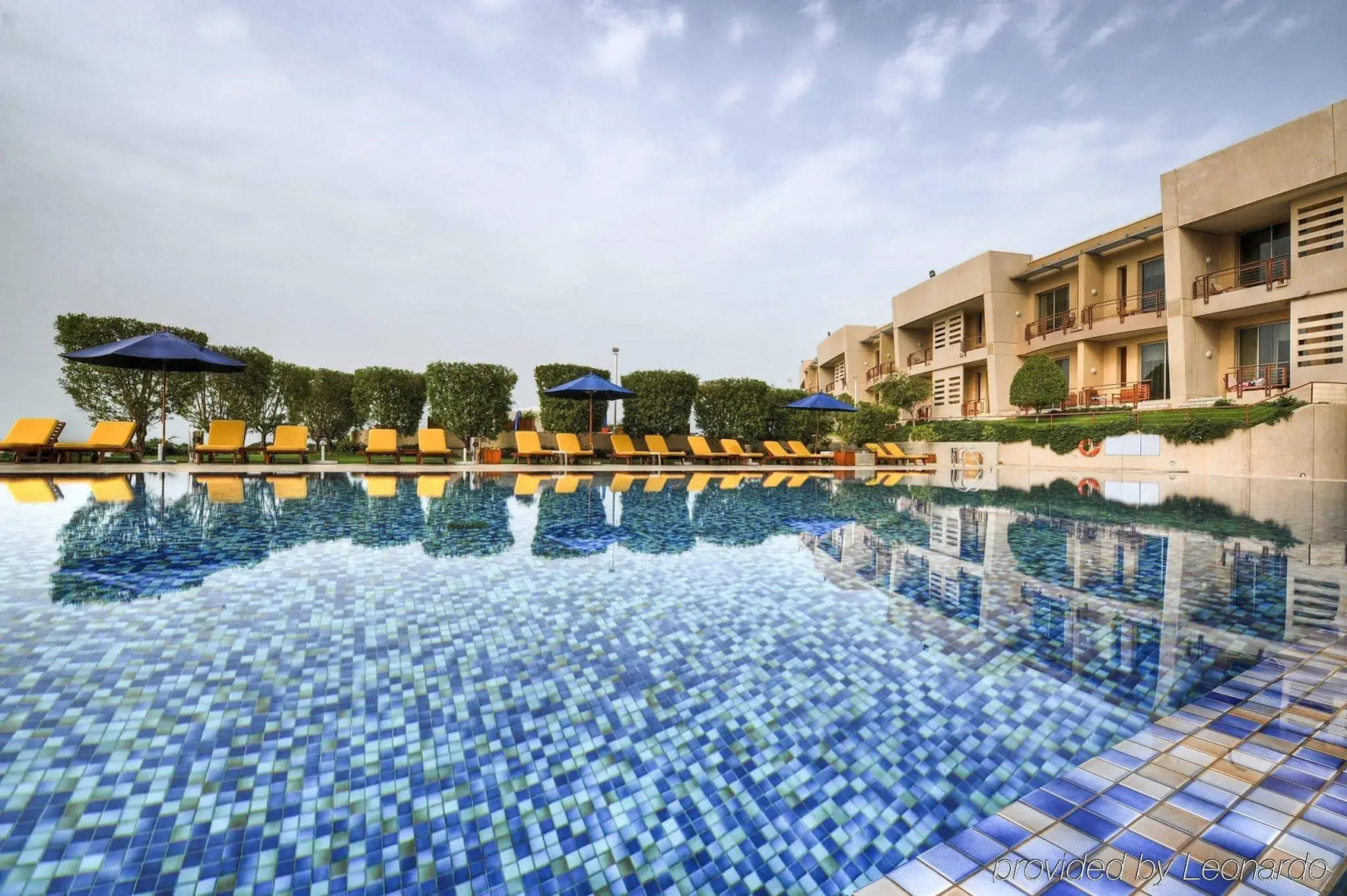 Photo - Marina Hotel