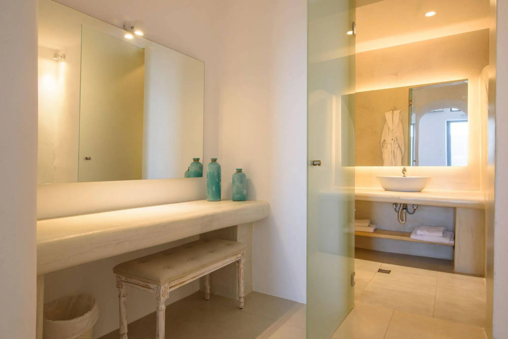 Photo - On the Cliff