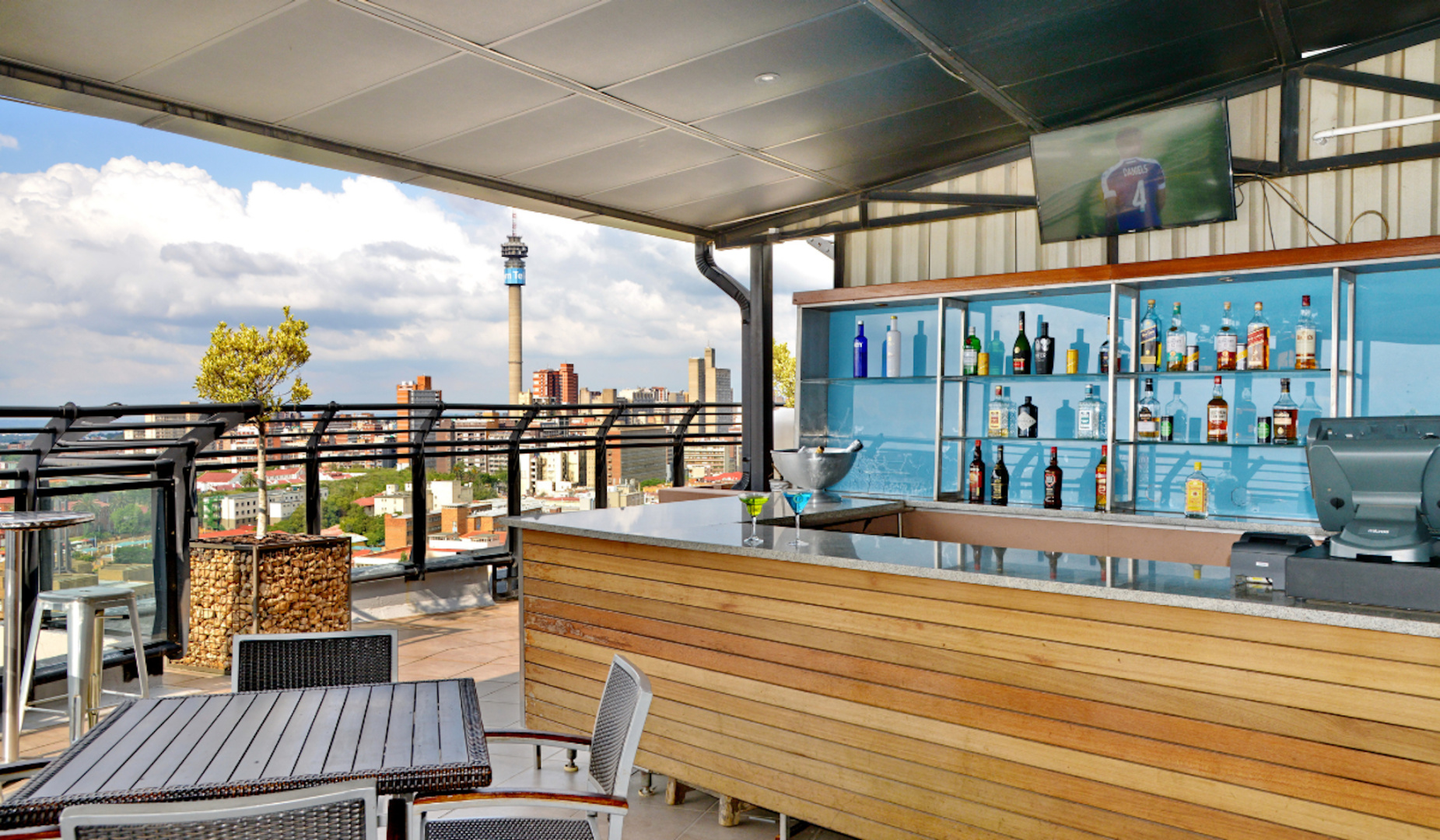 Photo - The Parktonian All Suite Hotel