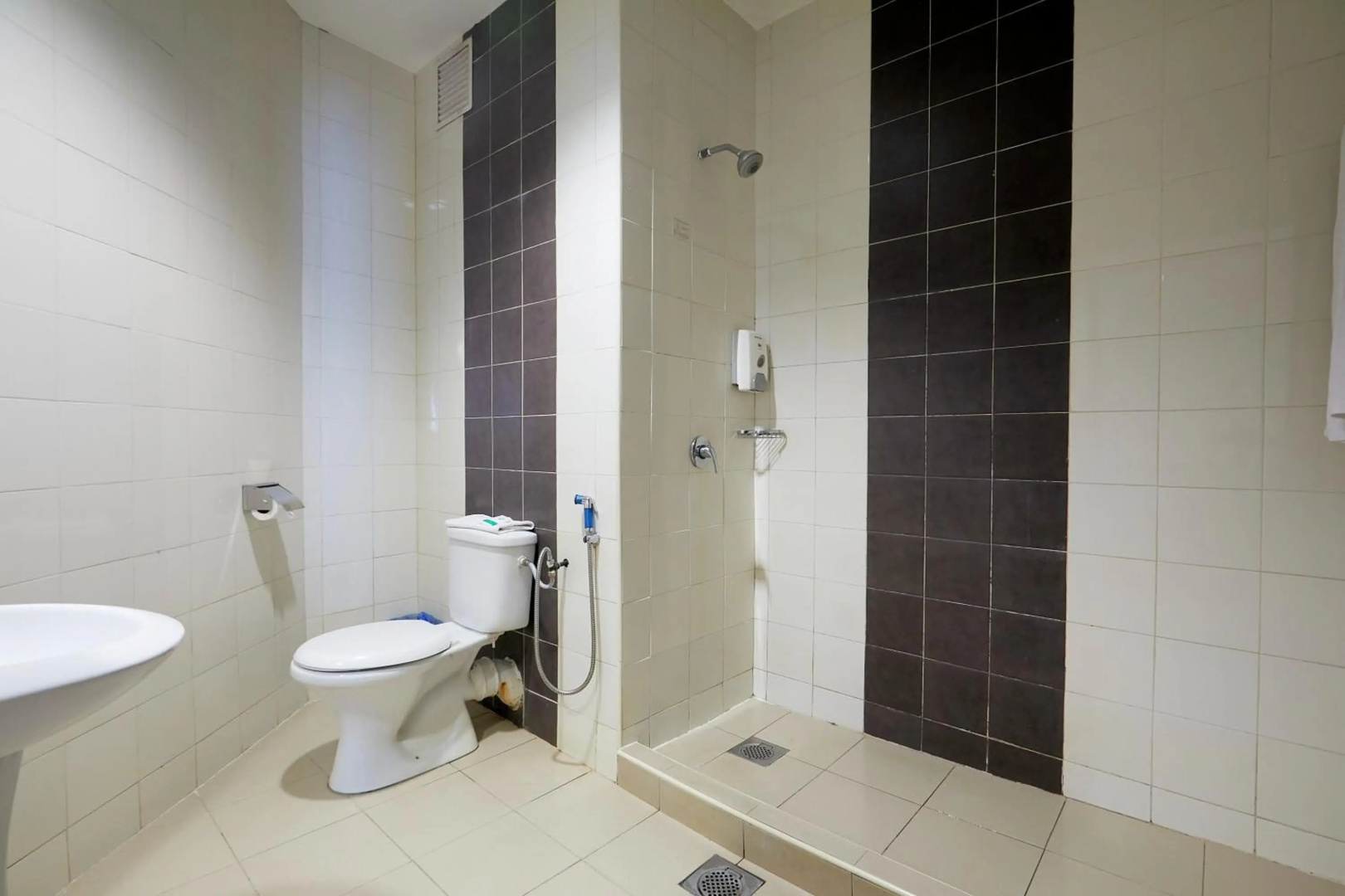 Photo - Kingston Hotel 11 PWTC