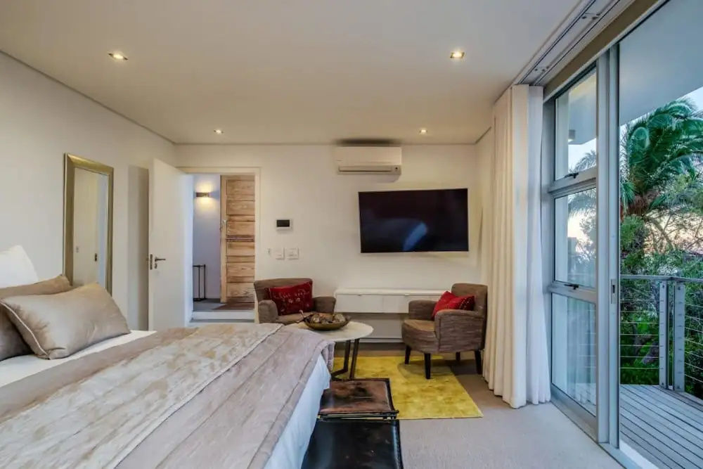 Photo - Immaculate Camps Bay Villa w Jacuzzi Views Pool Villa Grenache