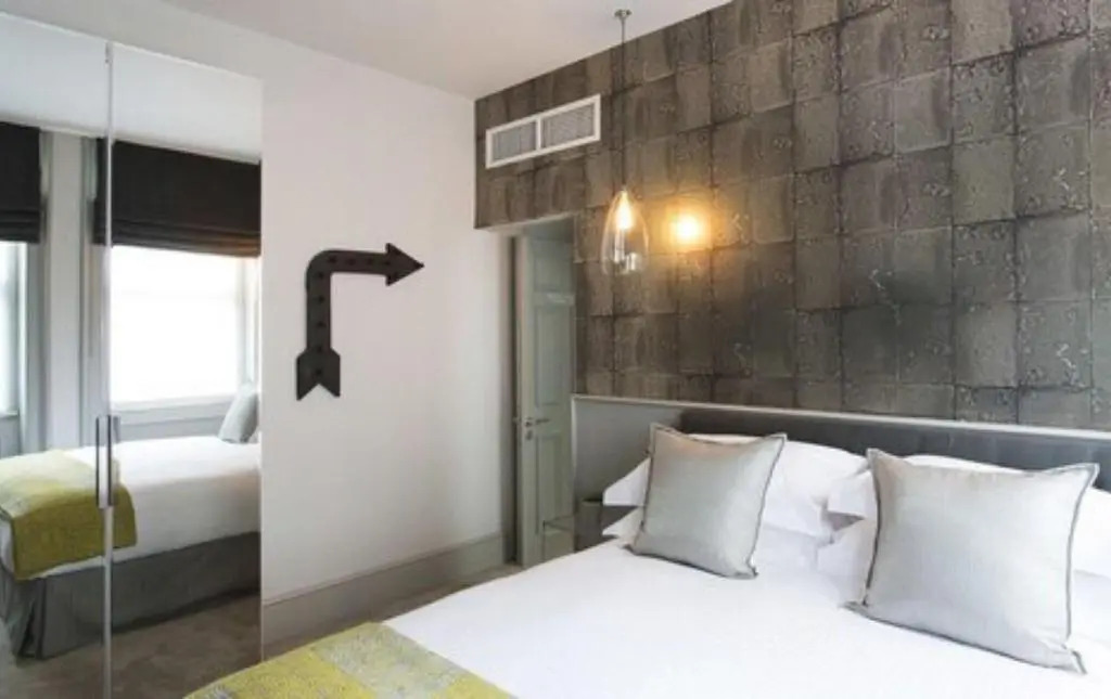 Photo - The Bull and The Hide