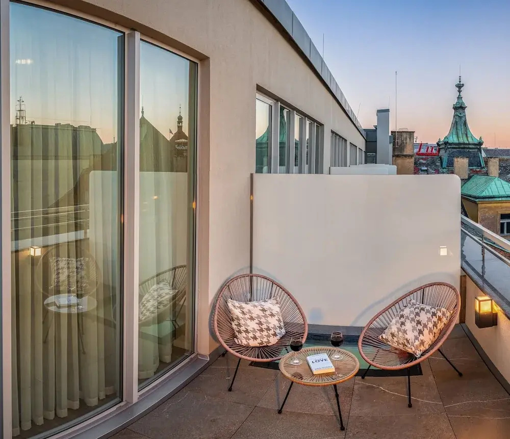 Photo - VN17 Rooftop Suites by Adrez
