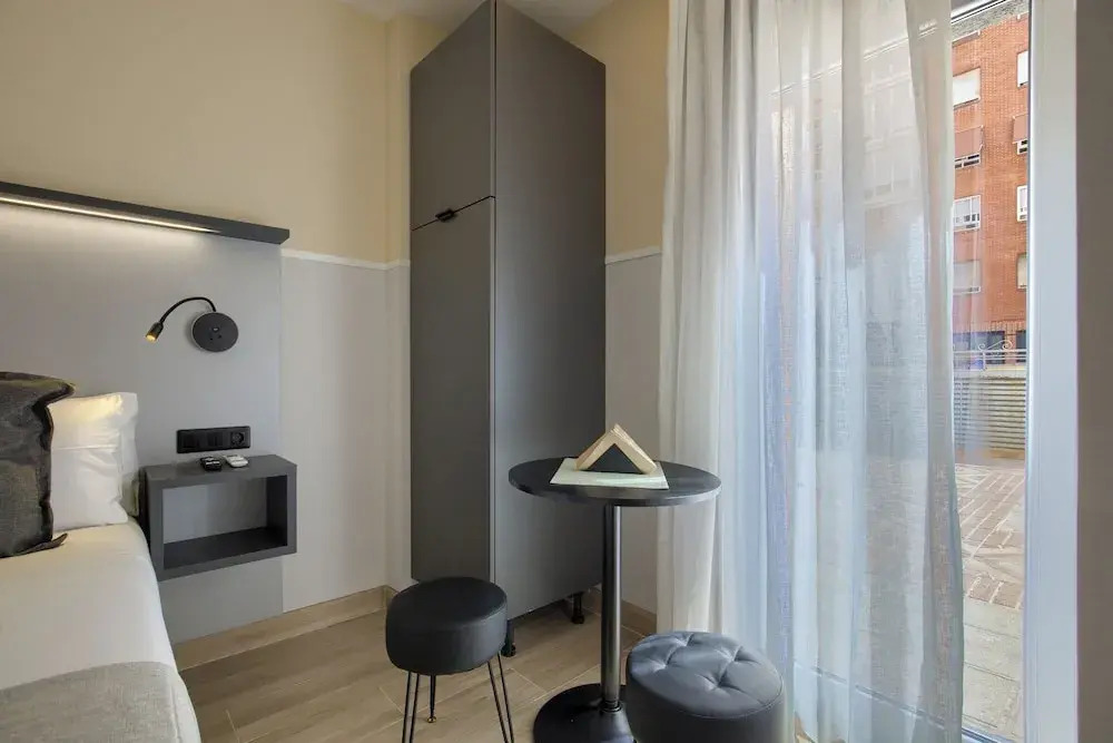 Photo - Dobo Madrid CV93