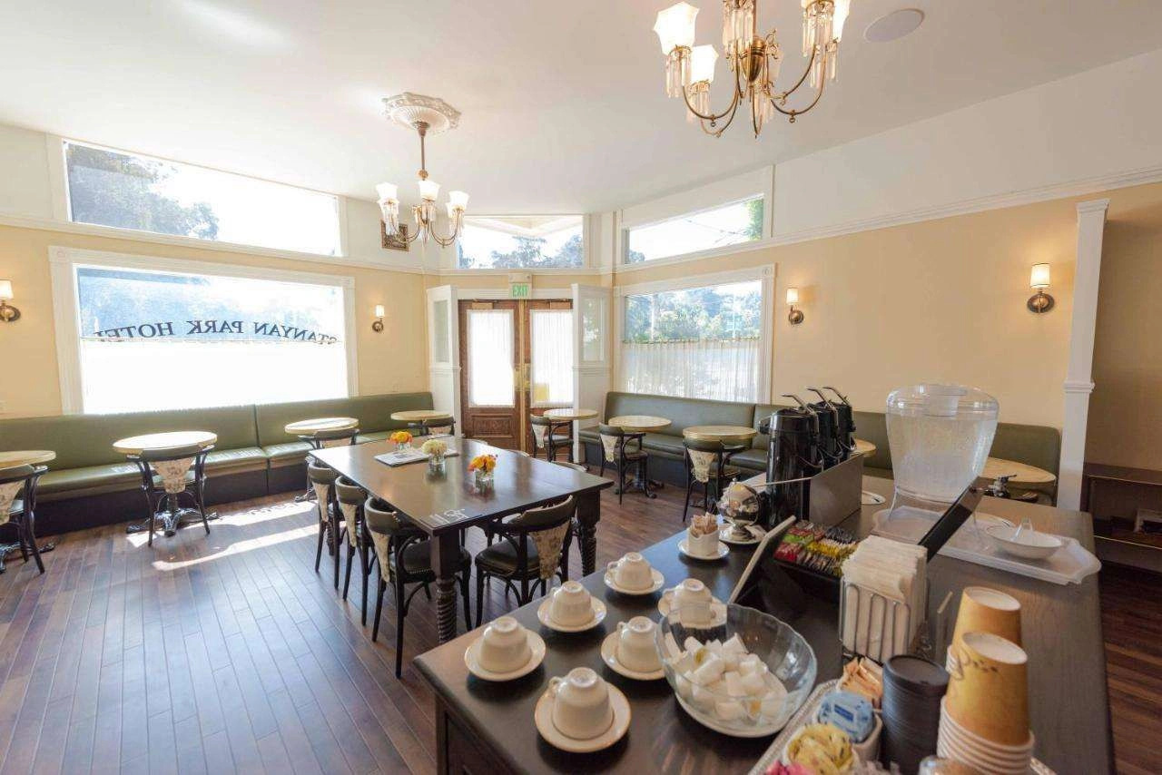 Photo - Stanyan Park Hotel