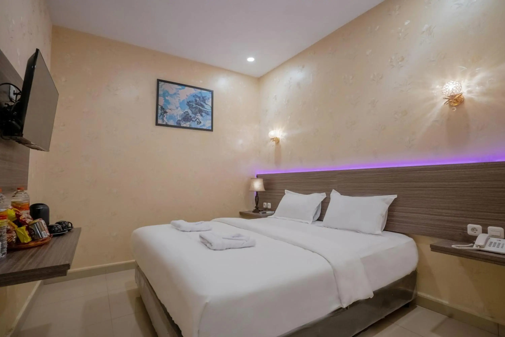 Photo - De'Tonga Hotel