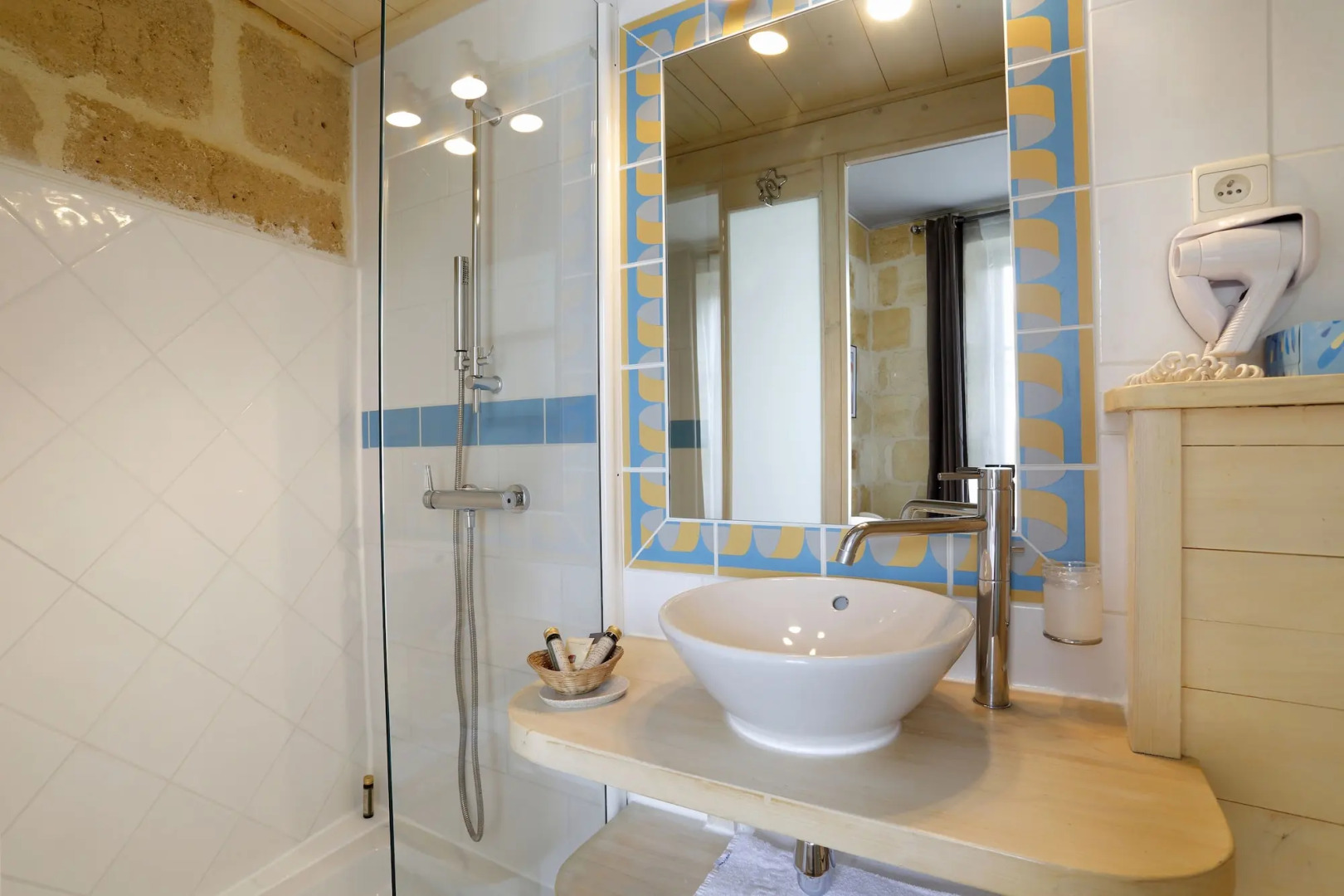 Foto - Hôtel La Tour Intendance