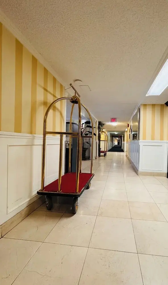 Photo - Island Travel Inn