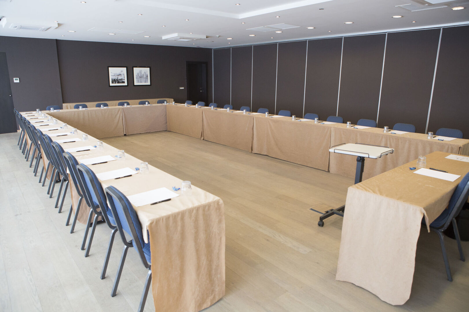 Photo - Gosset Hotel