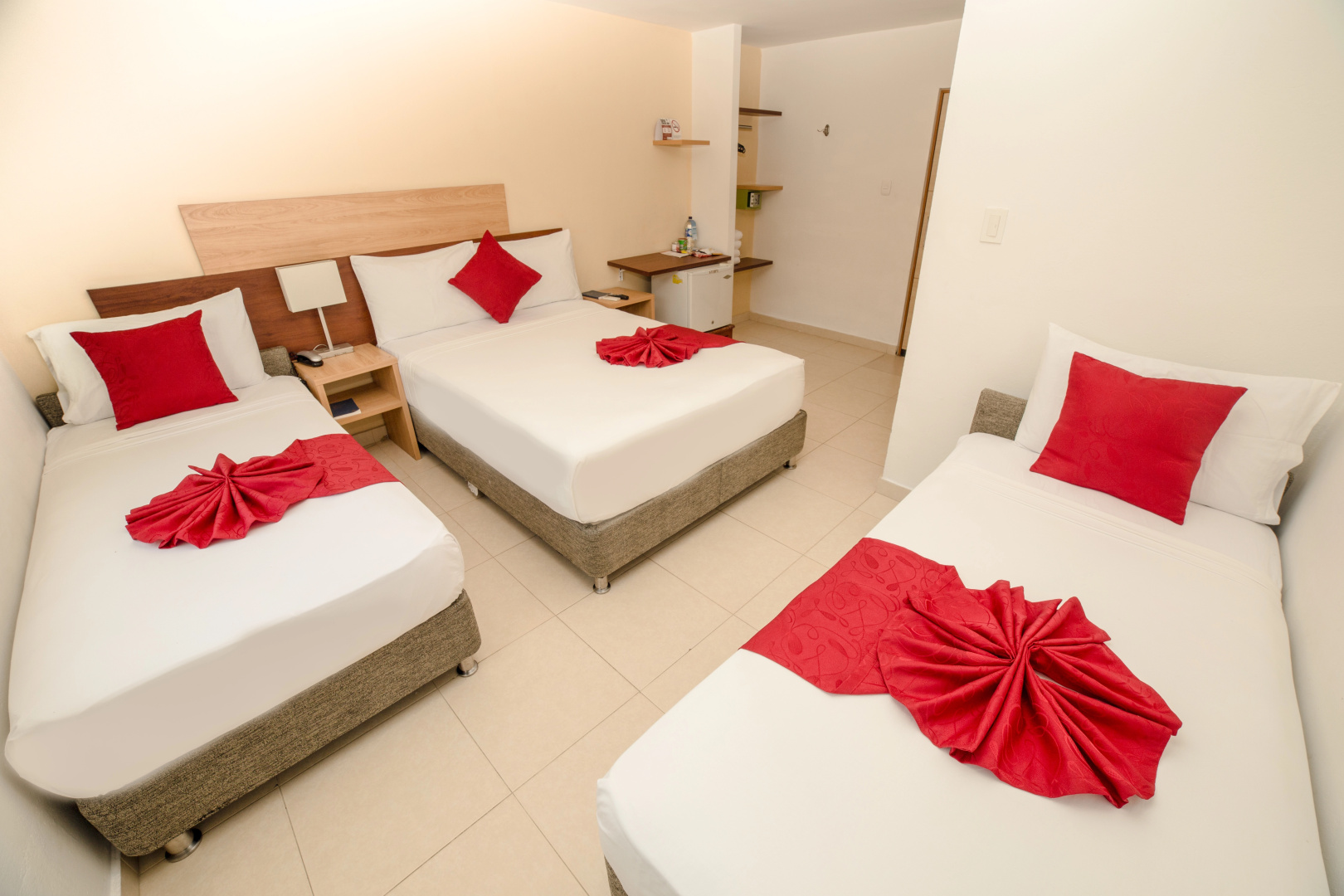 Foto - Hotel Portobahia