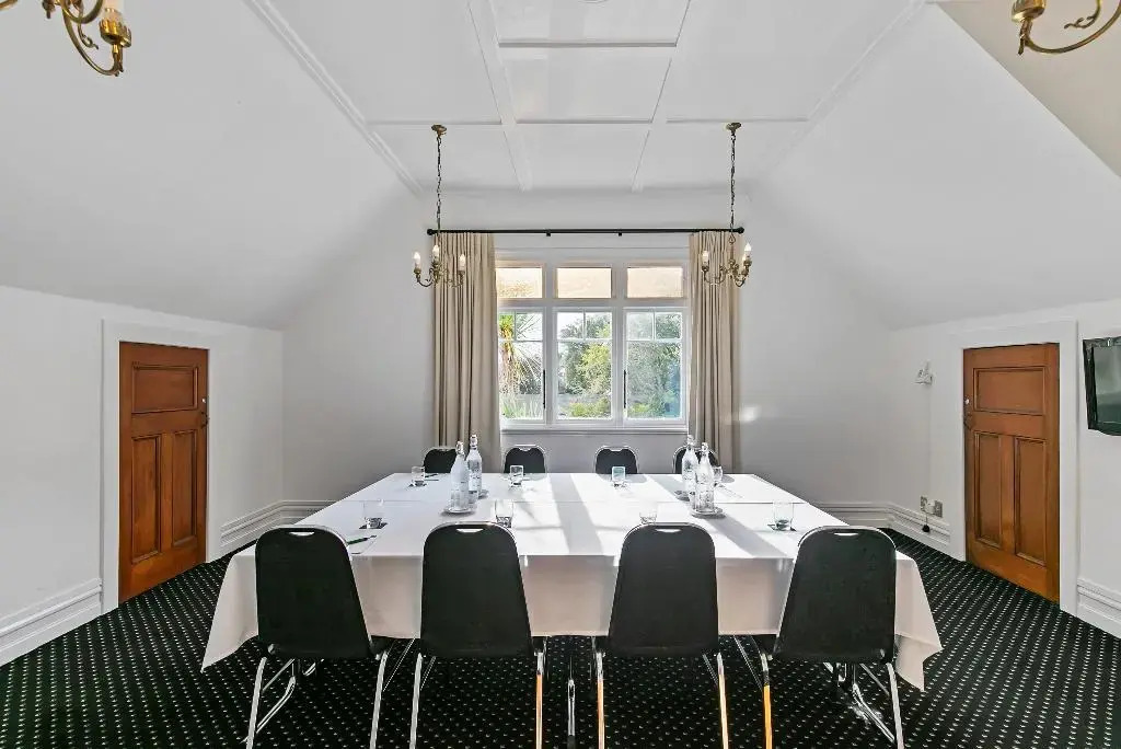 Photo - The Parnell Hotel & Conference Centre