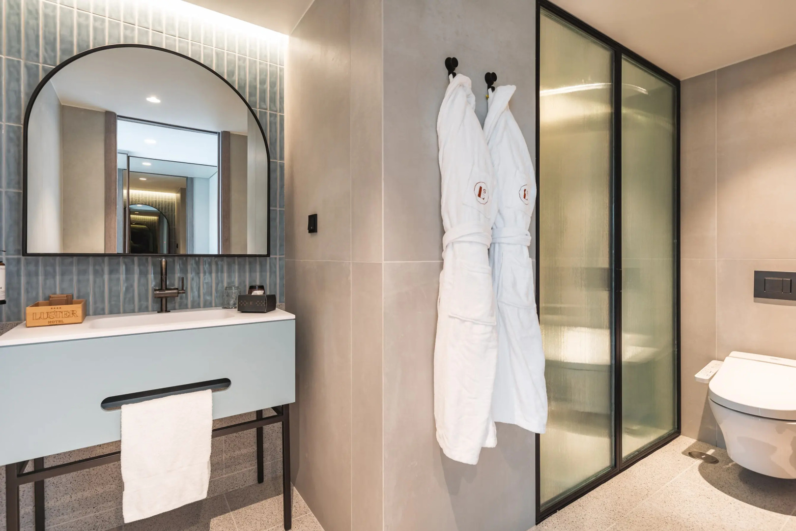 Photo - LUSTER Hotel