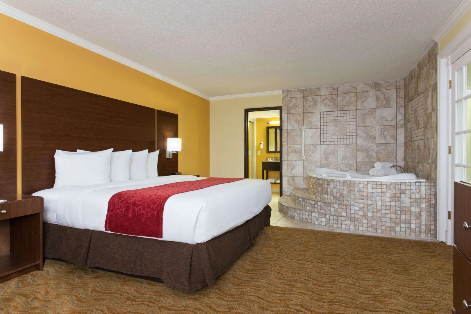 Foto - Ramada by Wyndham Tampa Westshore Airport South
