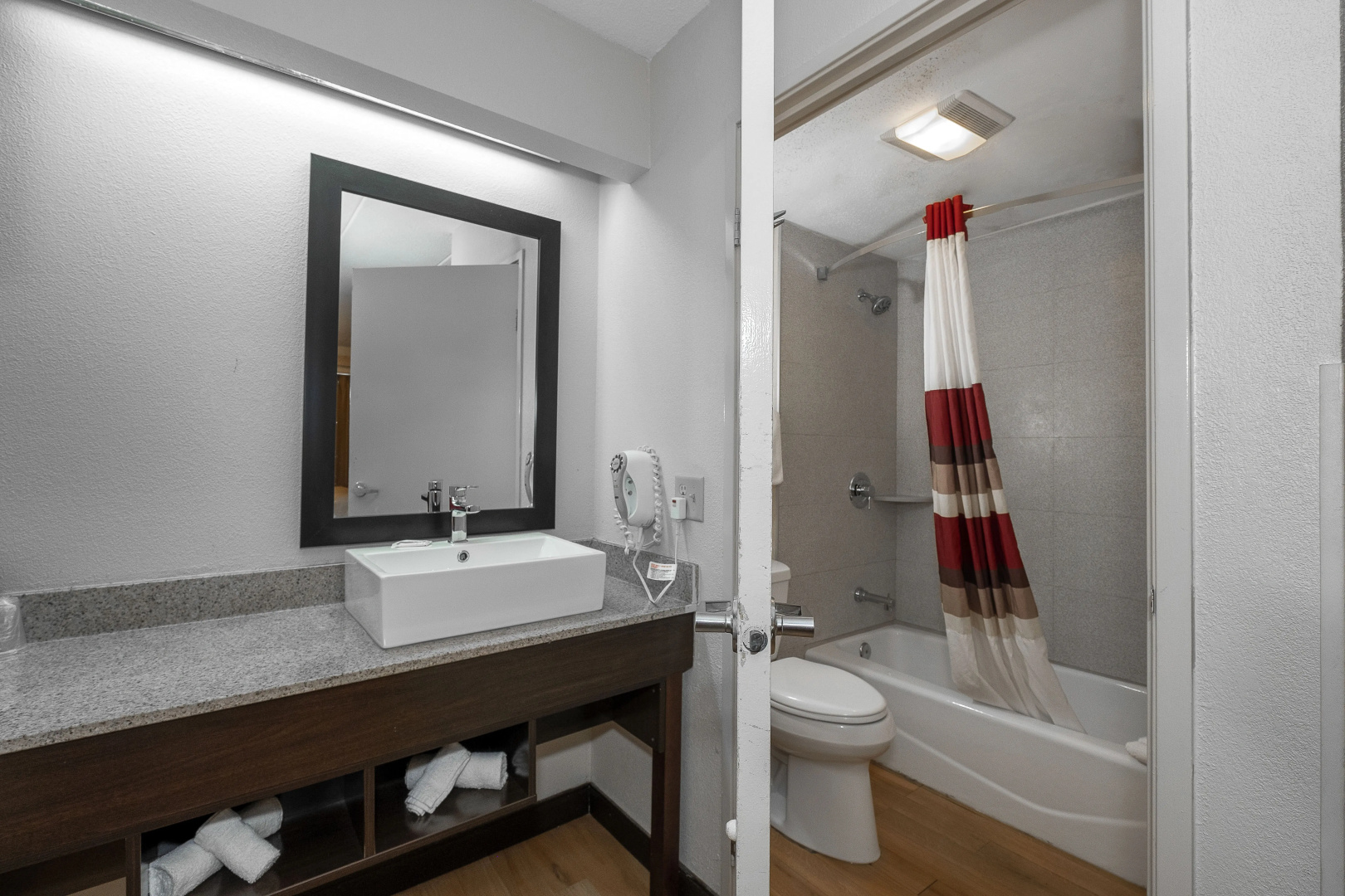 Photo - Red Roof Inn Mt Laurel
