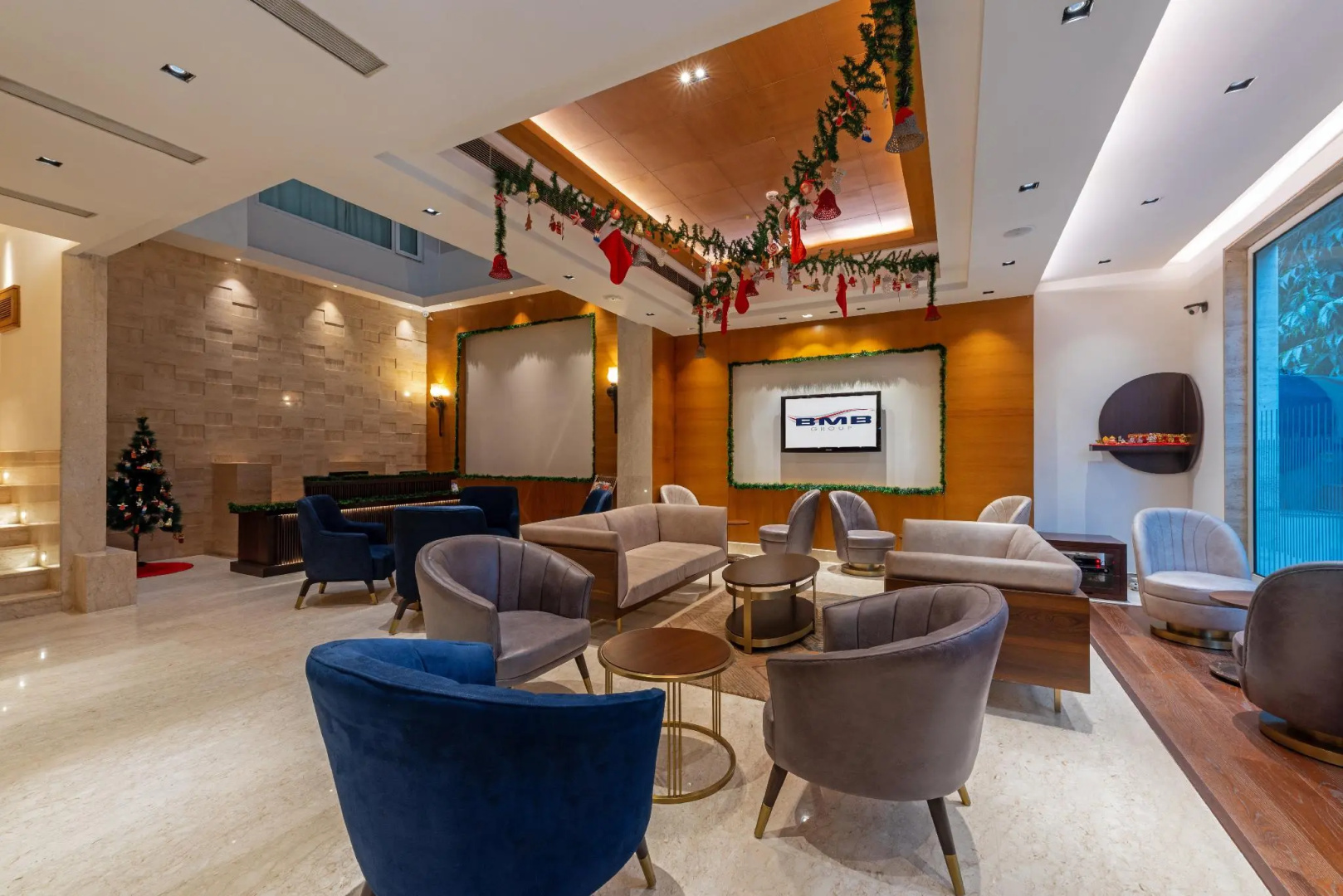 Foto - Hotel Saket 27