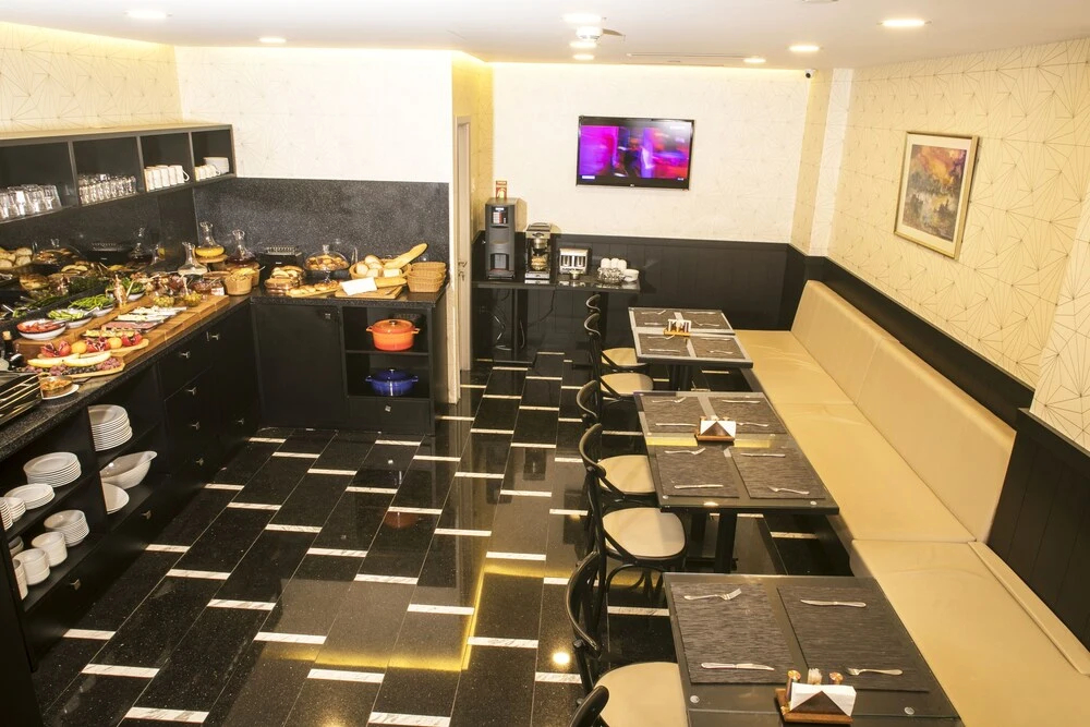Photo - Elm Suite Hotel