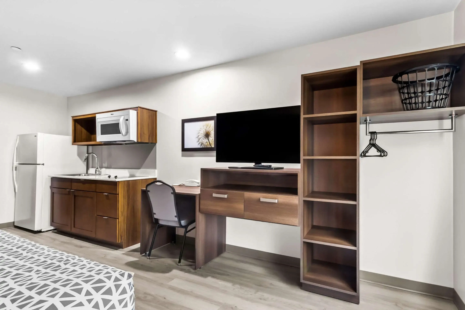 Photo - WoodSpring Suites South Houston Hobby
