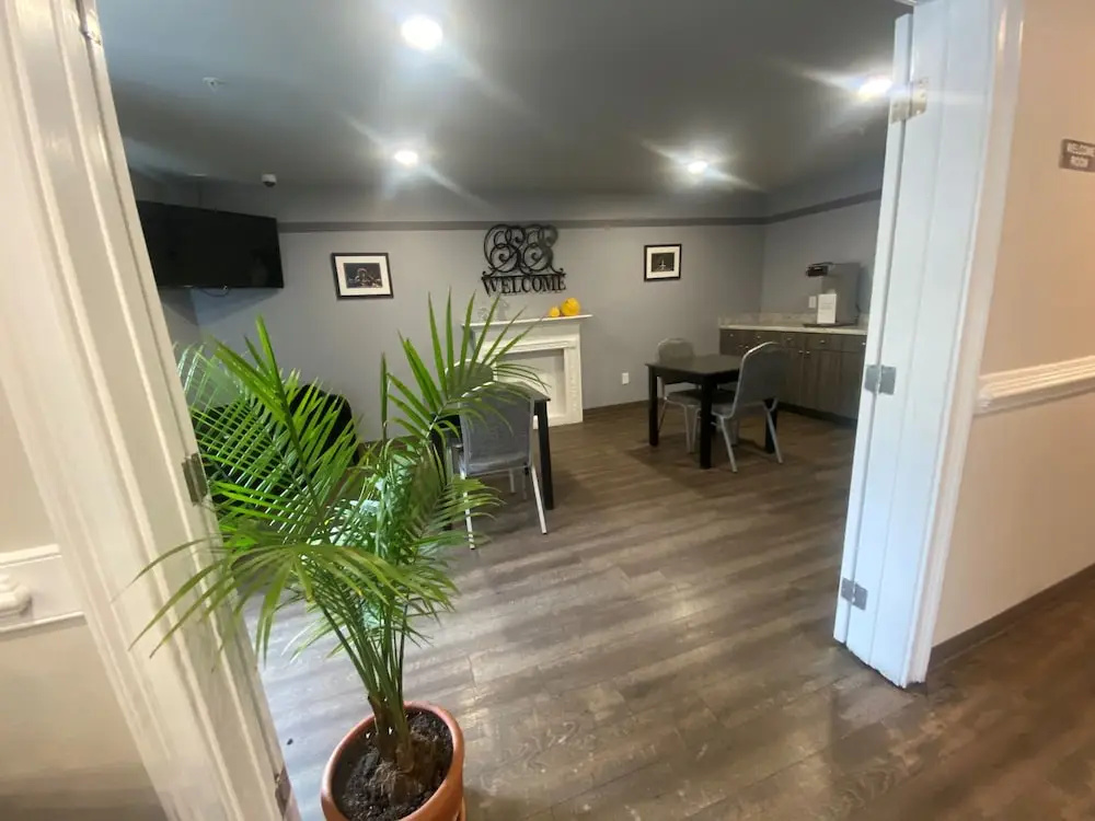 Photo - WoodSpring Suites Atlanta Airport