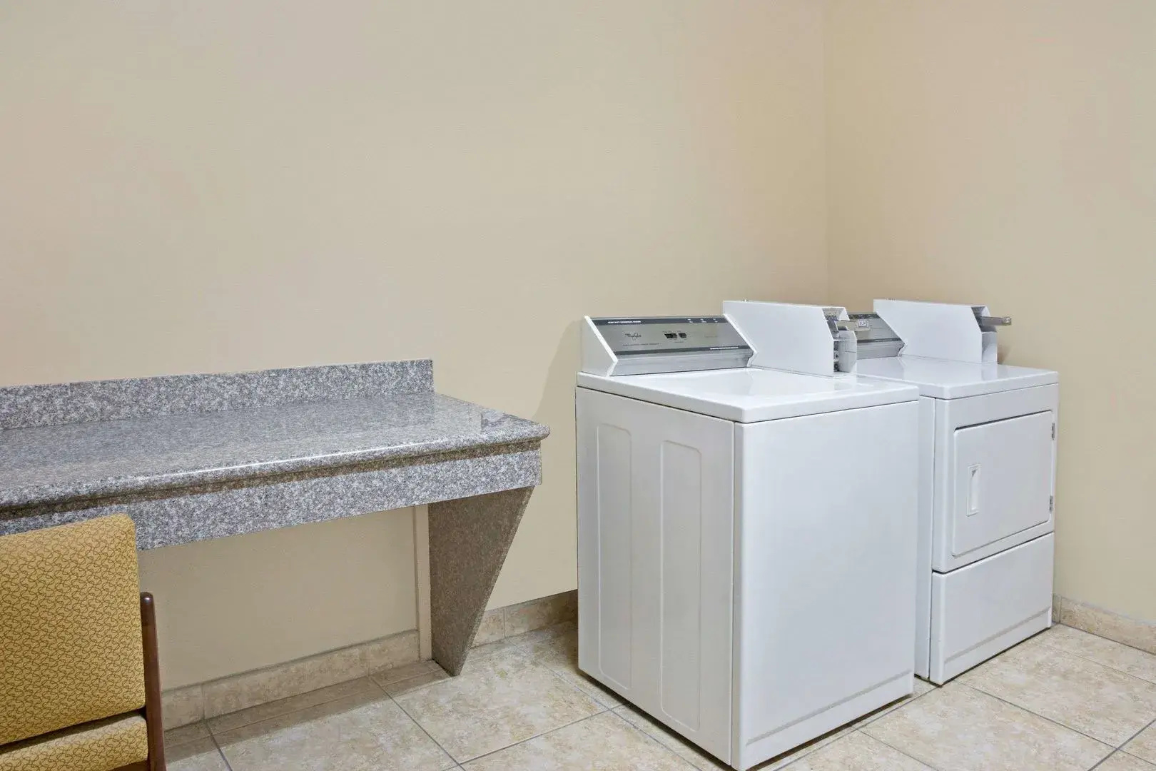 Photo - Red Lion Inn & Suites IAH Airport East