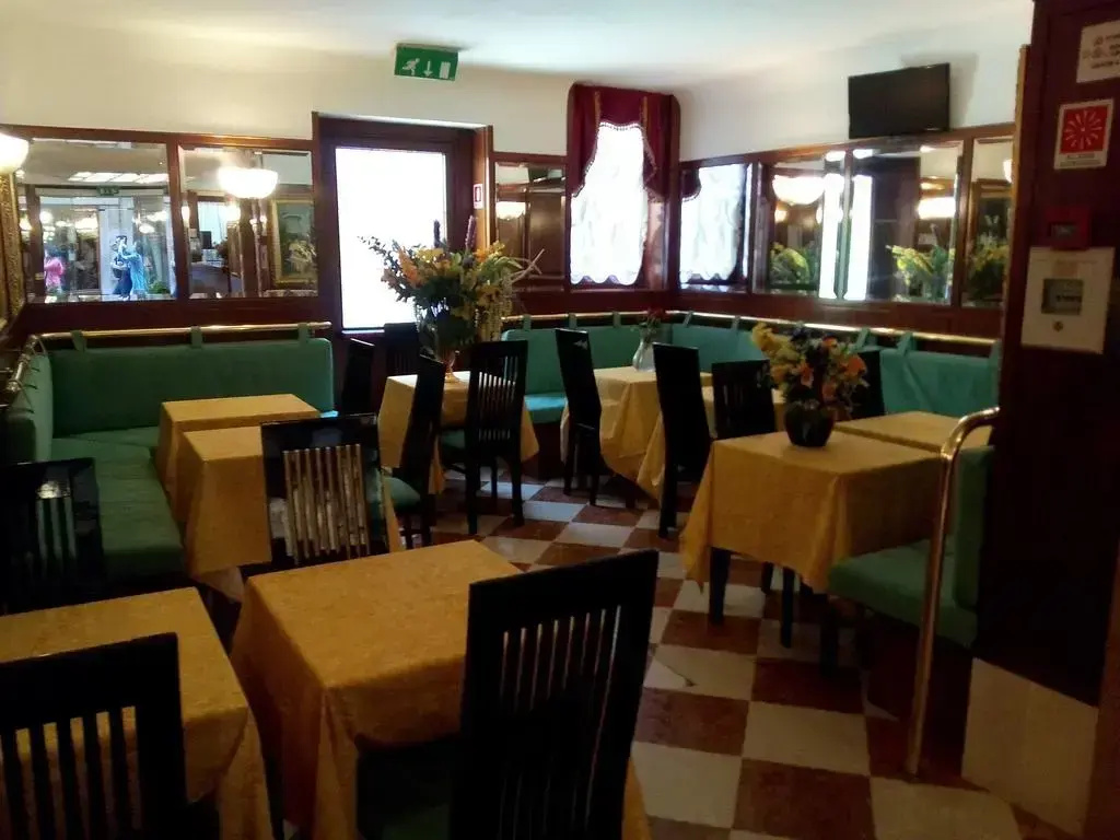 Photo - Hotel Diana
