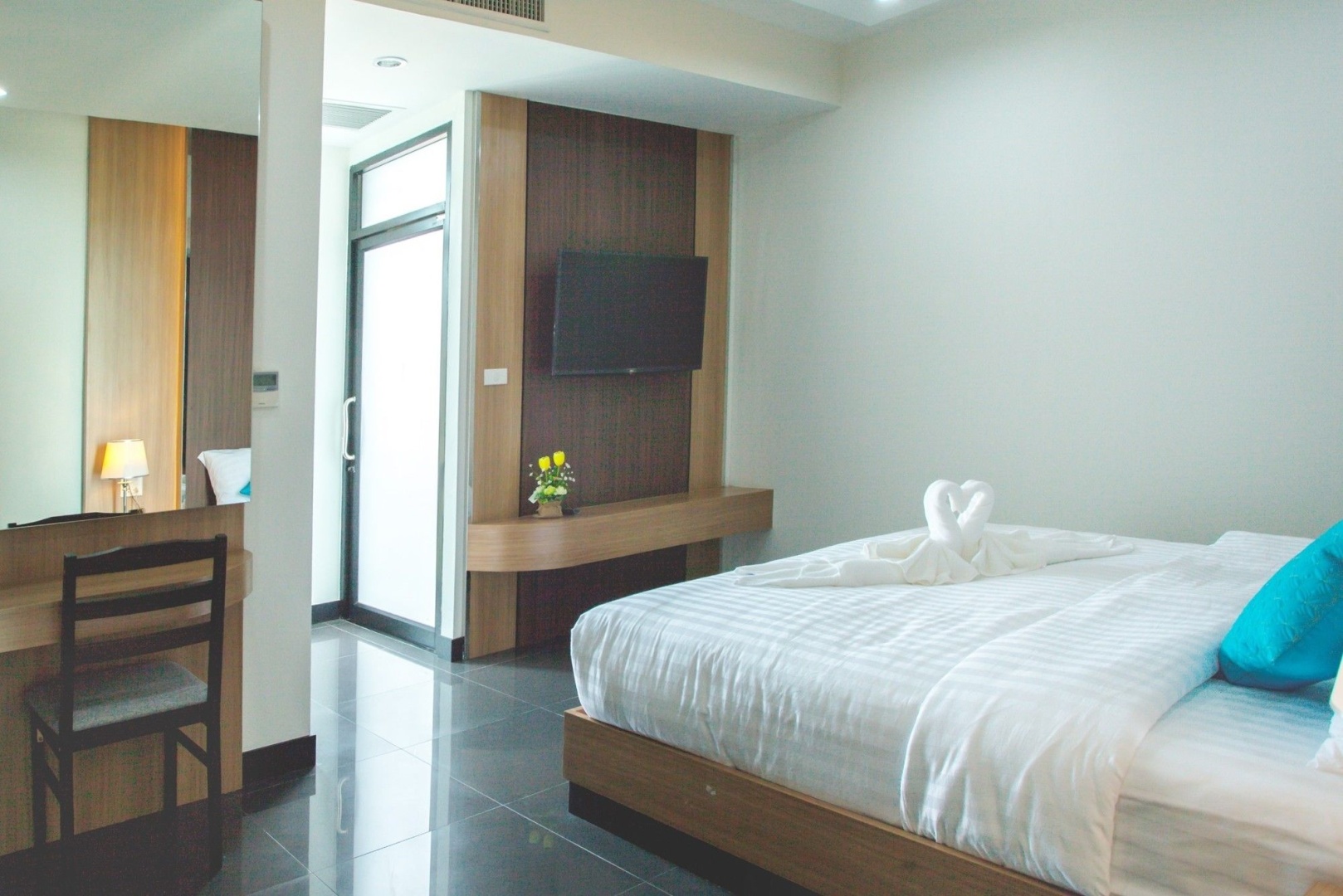 Thanburi Hotel