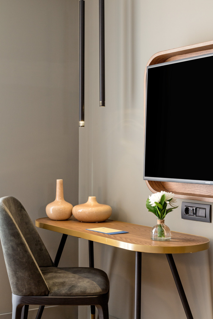 Photo - Bob W Athens Eolou