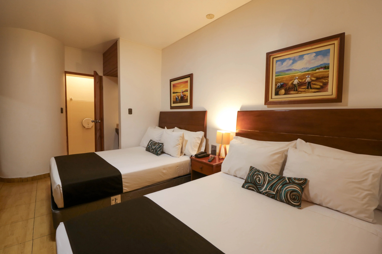 Photo - Epiqus Hotel