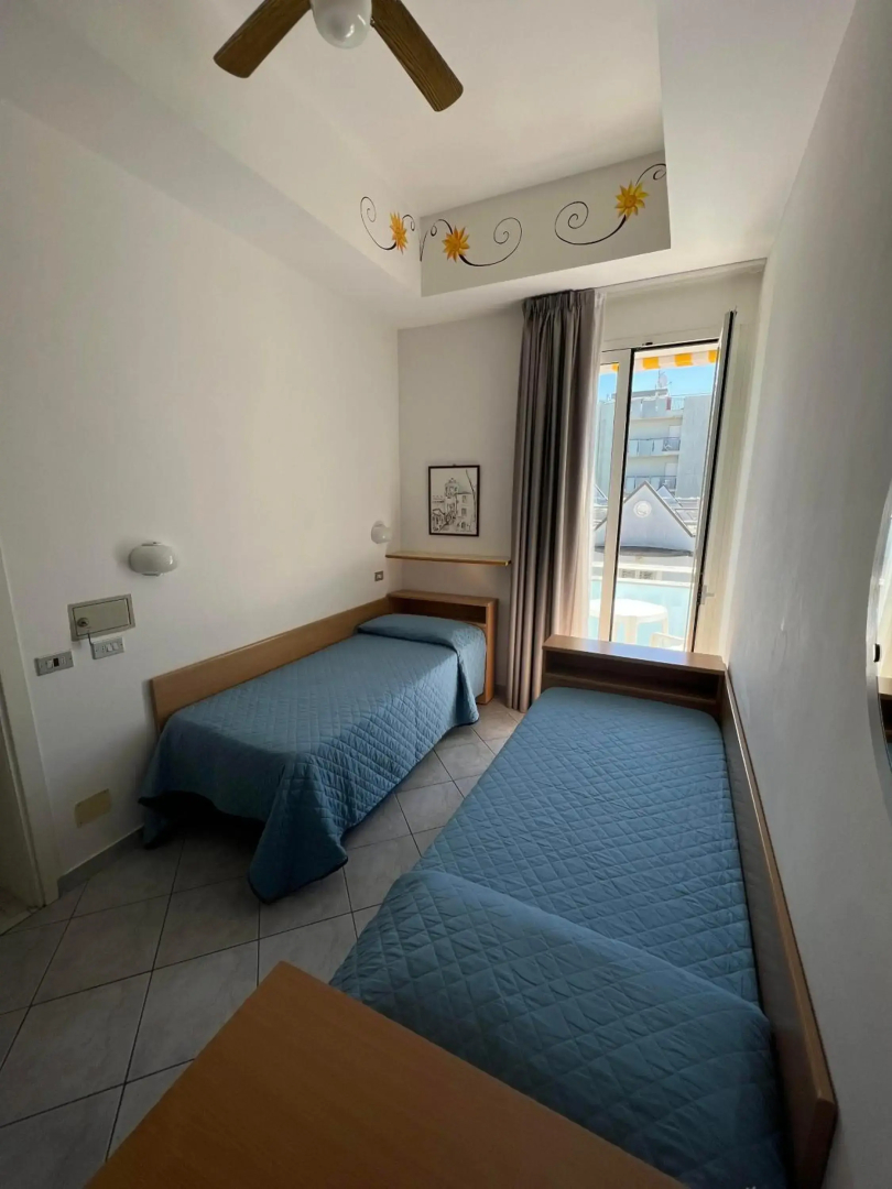Foto - Hotel Villa dei Fiori - sul mare con piscina
