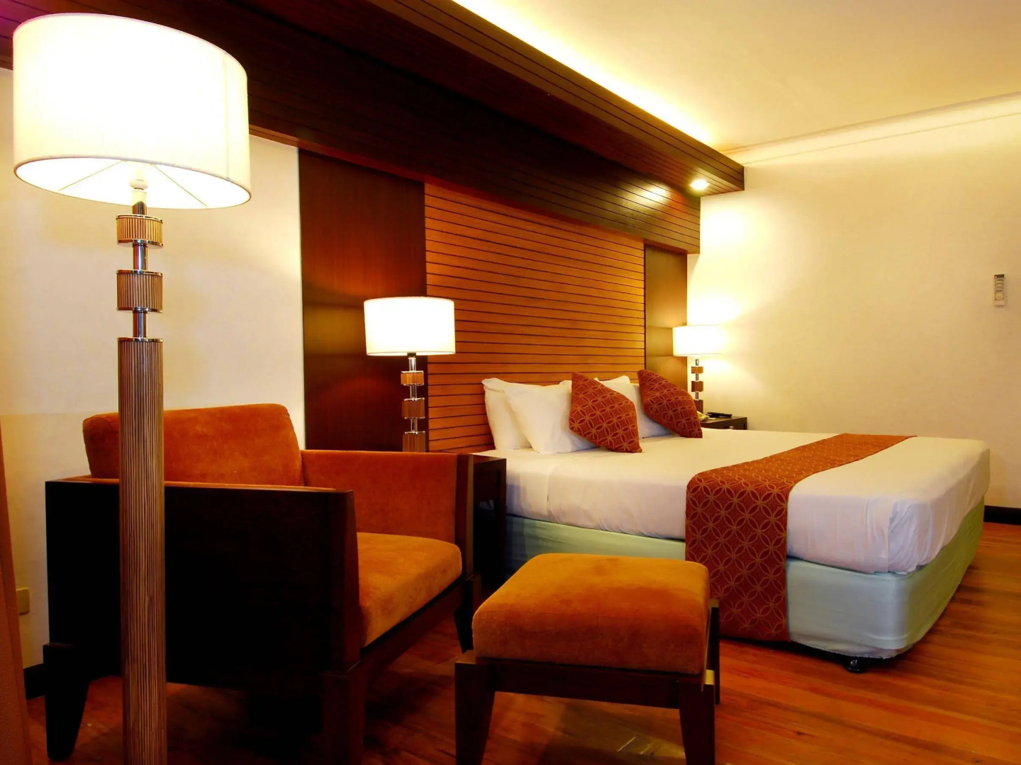 Photo - Waterfront Airport Hotel and Casino