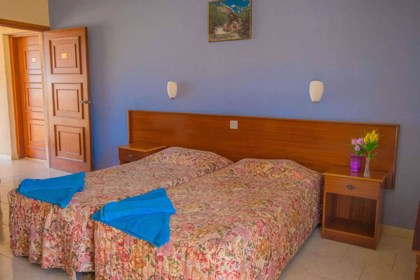 Photo - Windmills Hotel Apartments