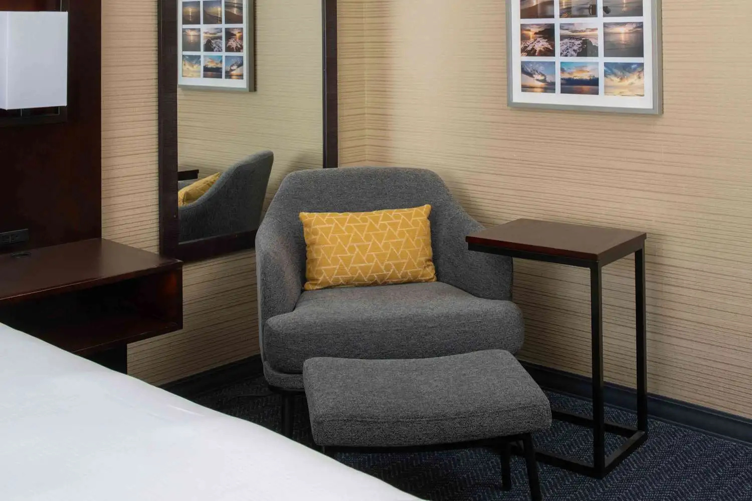 Photo - DoubleTree by Hilton San Francisco Airport