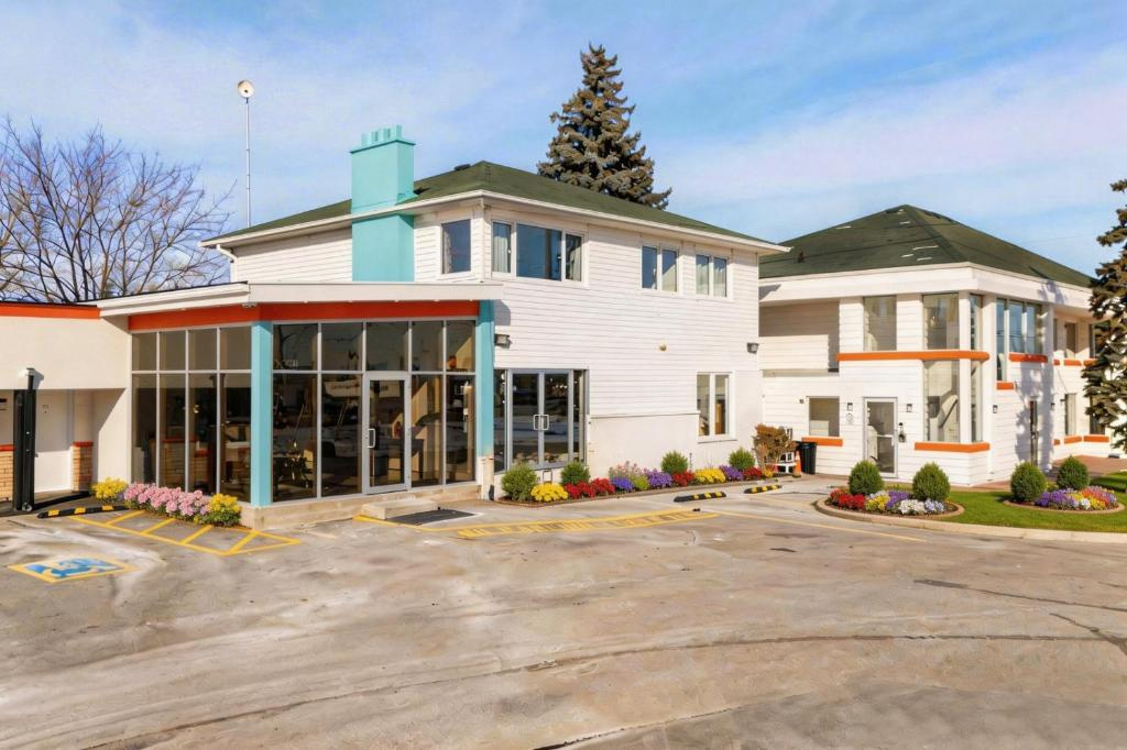 Foto - Howard Johnson By Wyndham Brampton