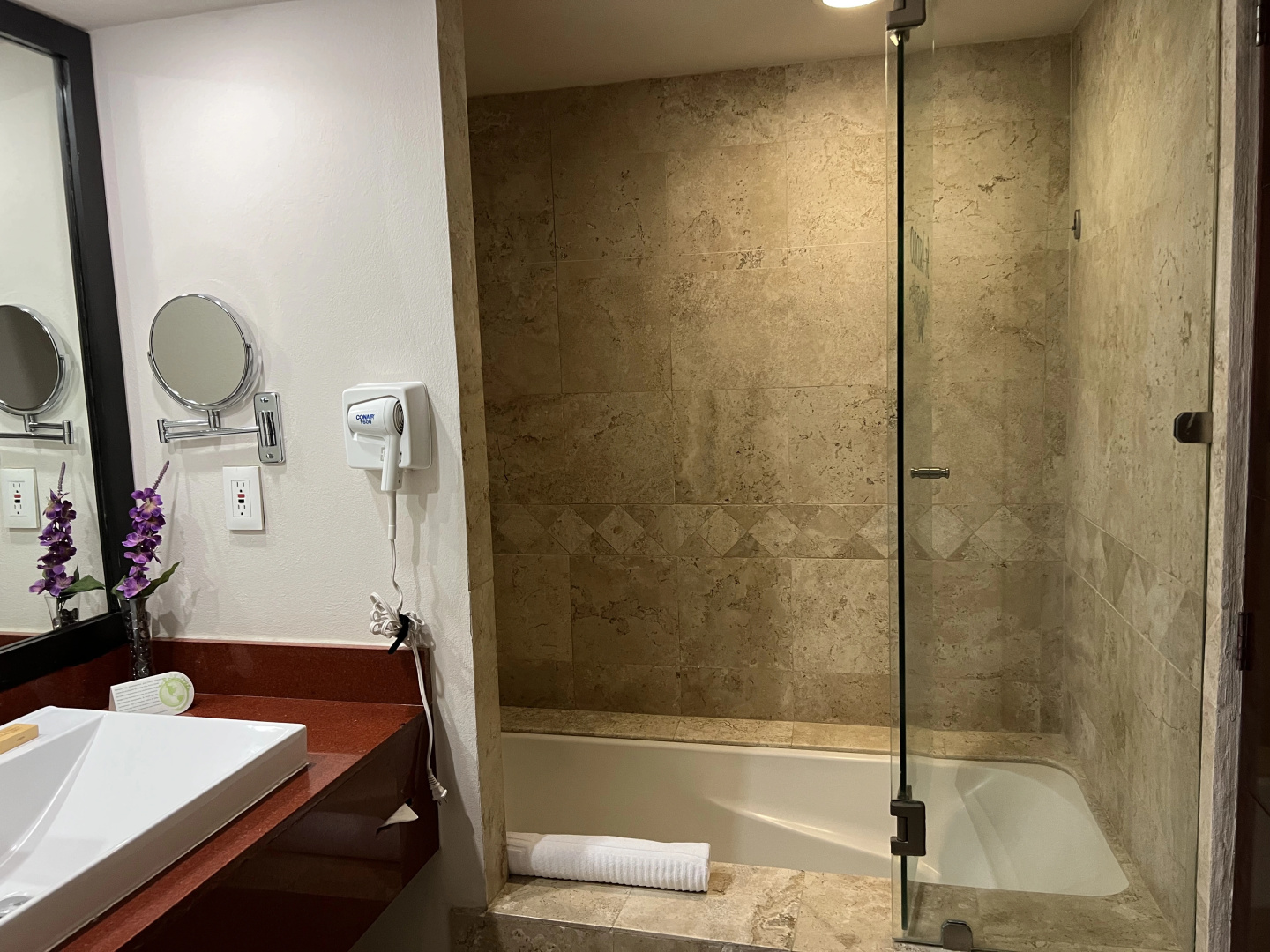 Foto - St Isidro Suites Corporate Housing SPA & Wellness Center