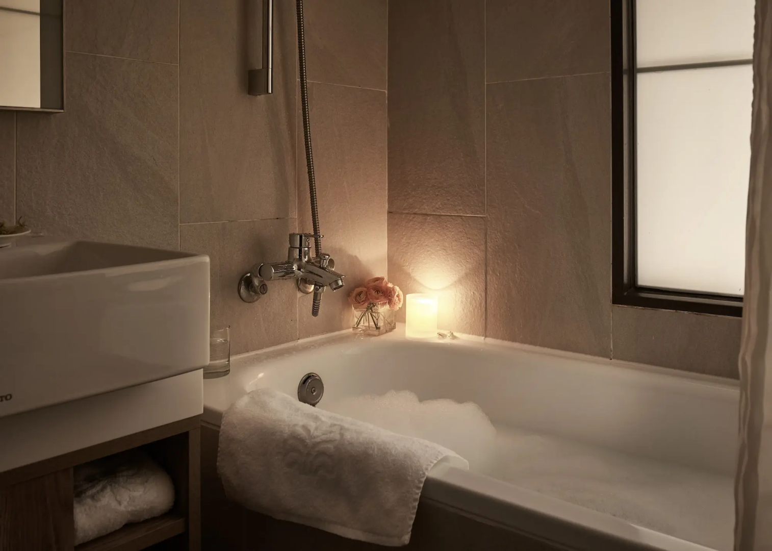 Photo - Royal Inn Taipei Nanxi - MRT Zhongshan Station
