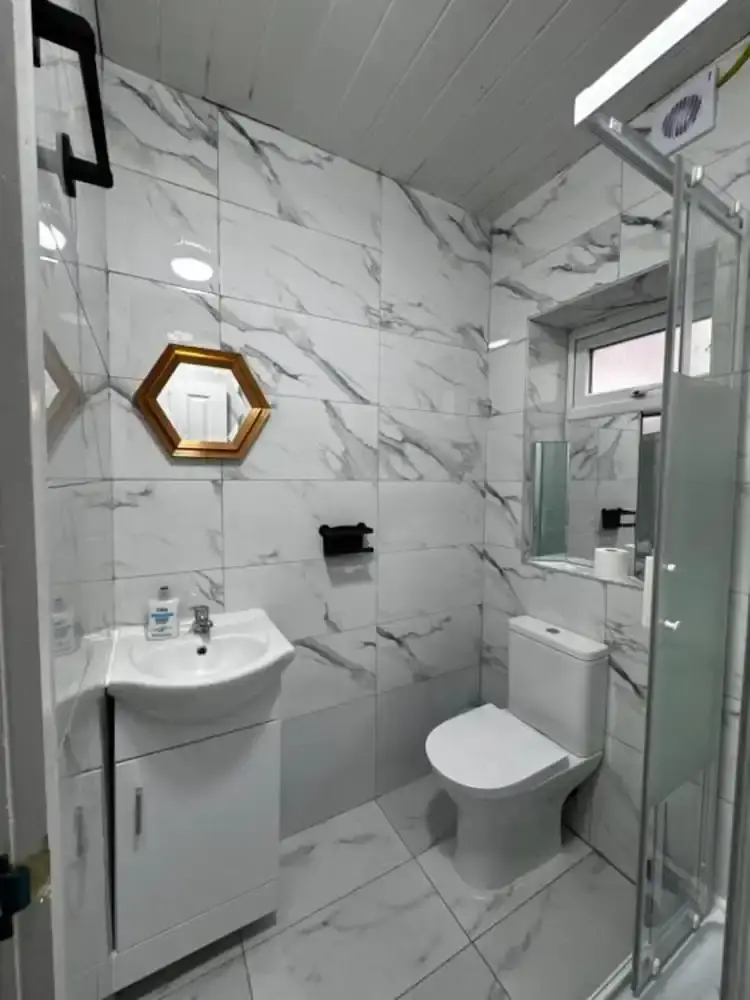 Foto - OYO Unique Guestroom - Farnworth, Easy Access to Bolton