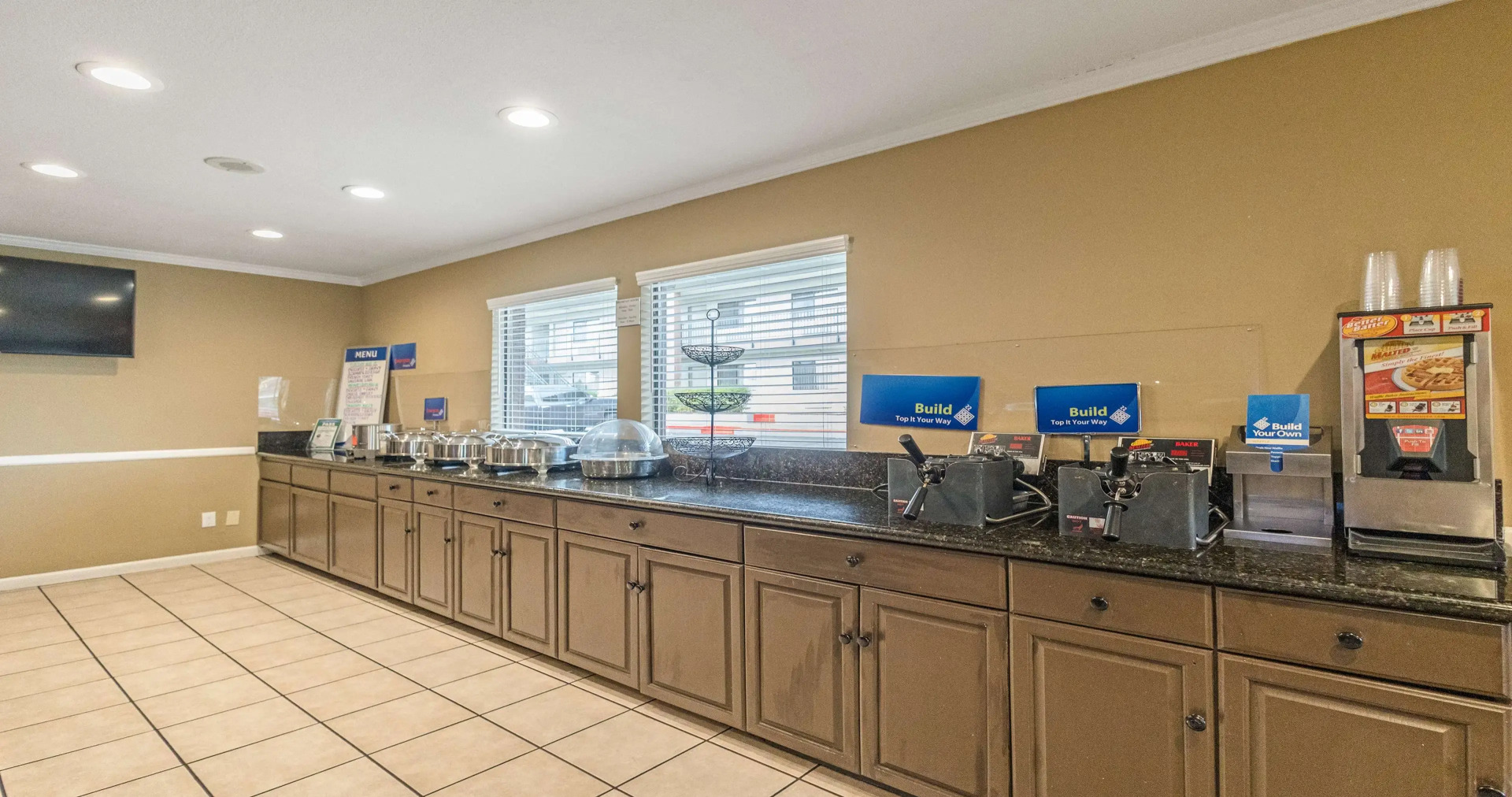 Photo - Best Western Roseville Inn