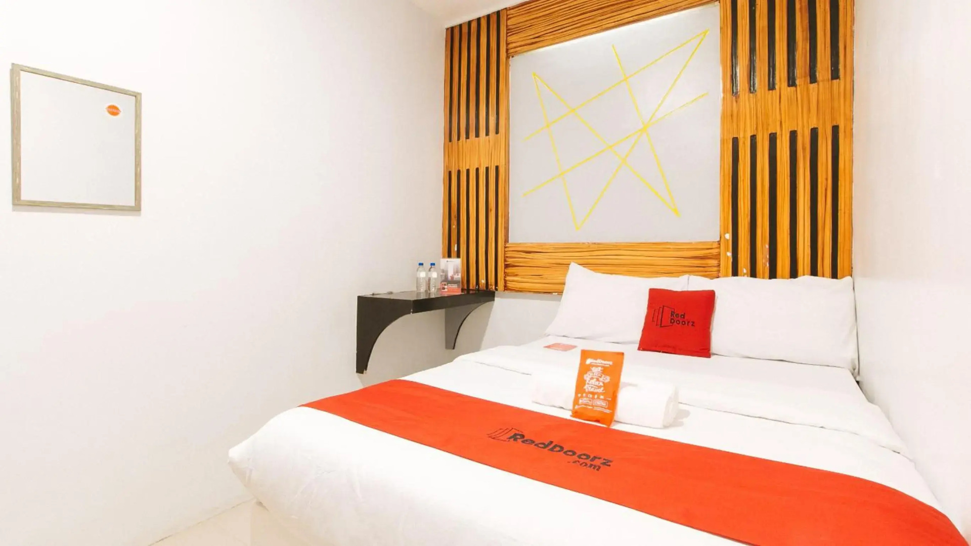 Foto - RedDoorz near Quiapo Church Manila