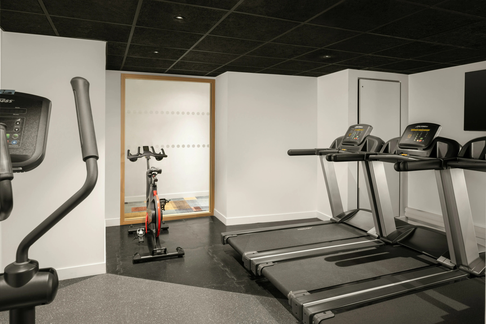 Photo - Hampton By Hilton Paris Charles De Gaulle Airport
