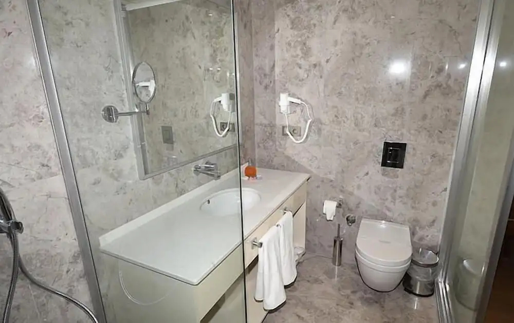 Photo - The Elegant Hotel