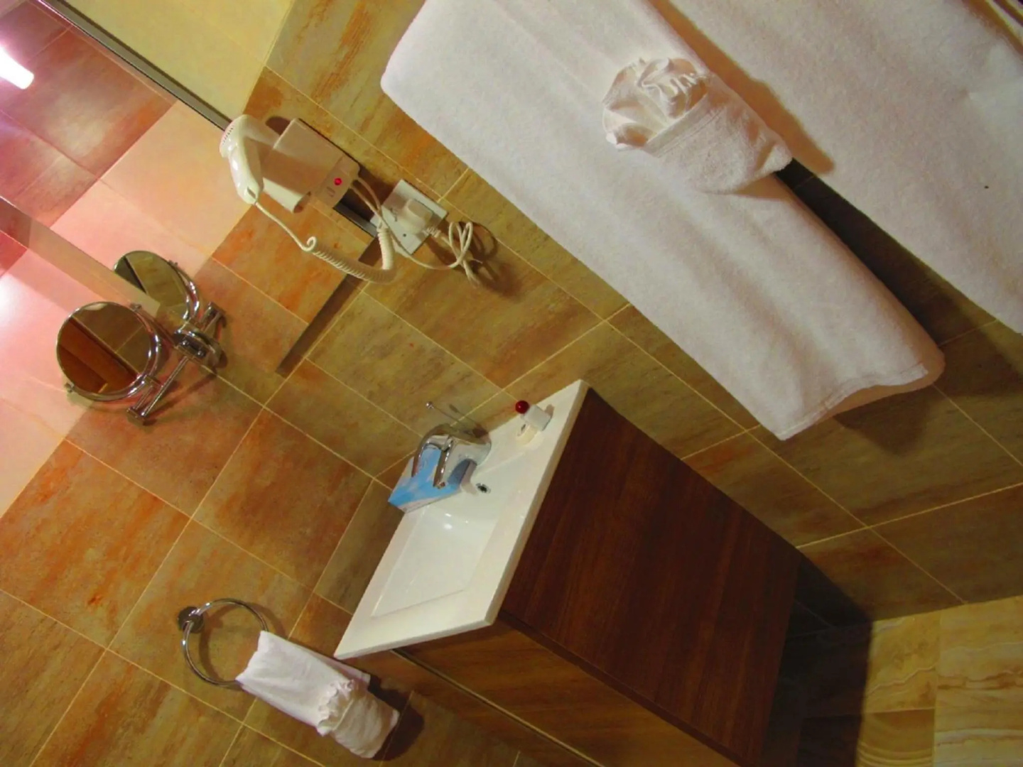 Photo - CBD Hotel