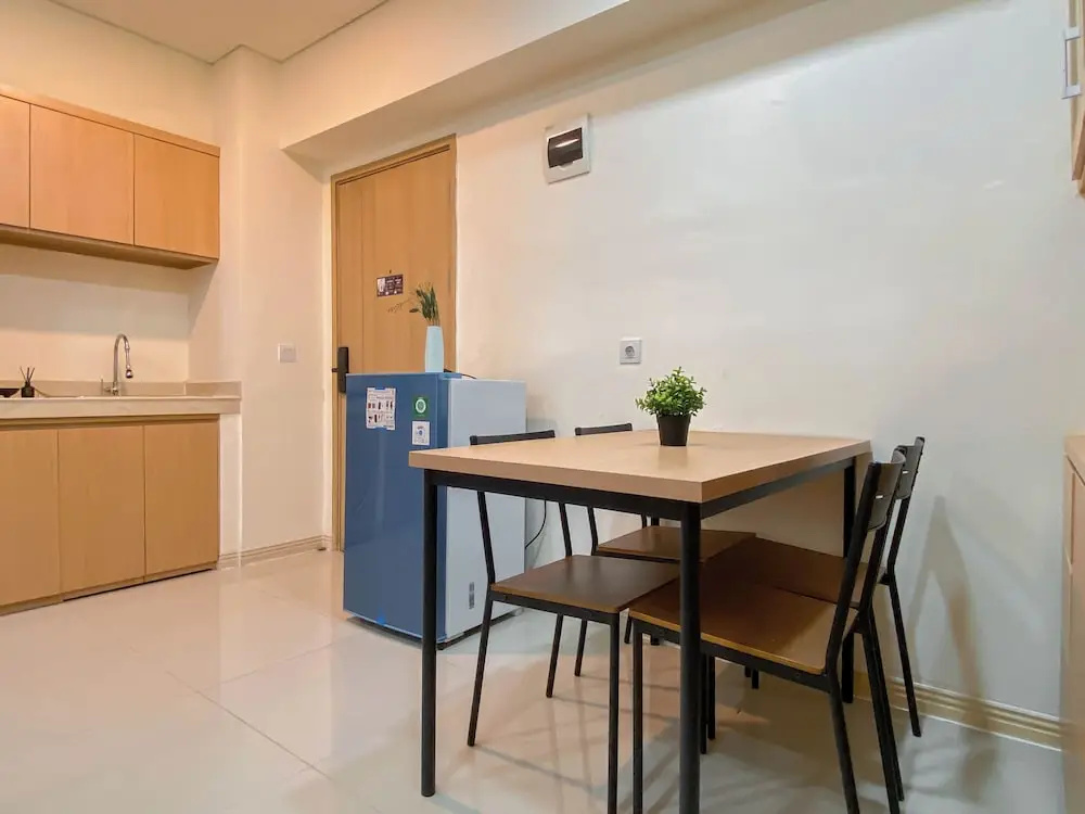 Cozy And Minimalist 1Br With Working Room Meikarta Apartment